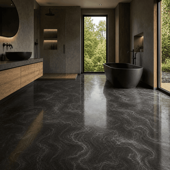 Silbergraues Badezimmer mit Dusche