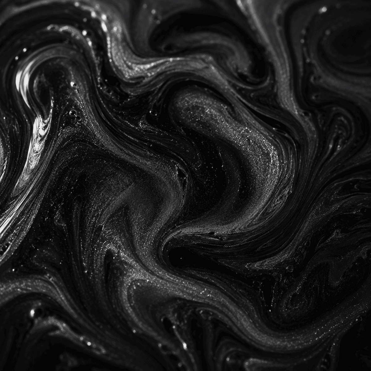 Schwarzes Metallic-Epoxidharz mit glänzender Tiefenstruktur