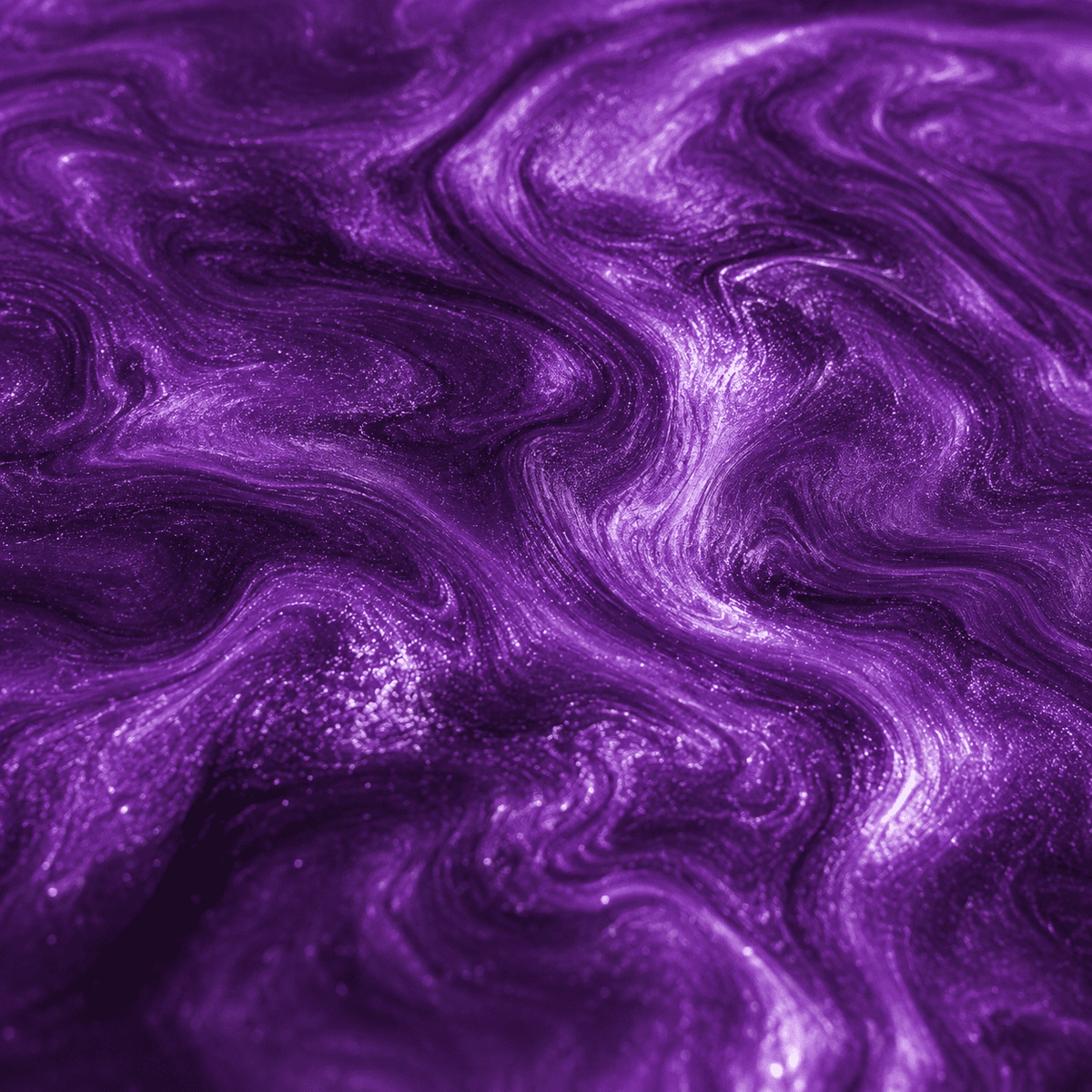 Nahaufnahme von Royal Plum UV Metallic-Epoxidharz mit intensiver Pflaumenviolett-Optik, luxuriöser Marmorstruktur, brillantem Perleffekt, tiefem Violettschimmer und faszinierender Tiefenwirkung.