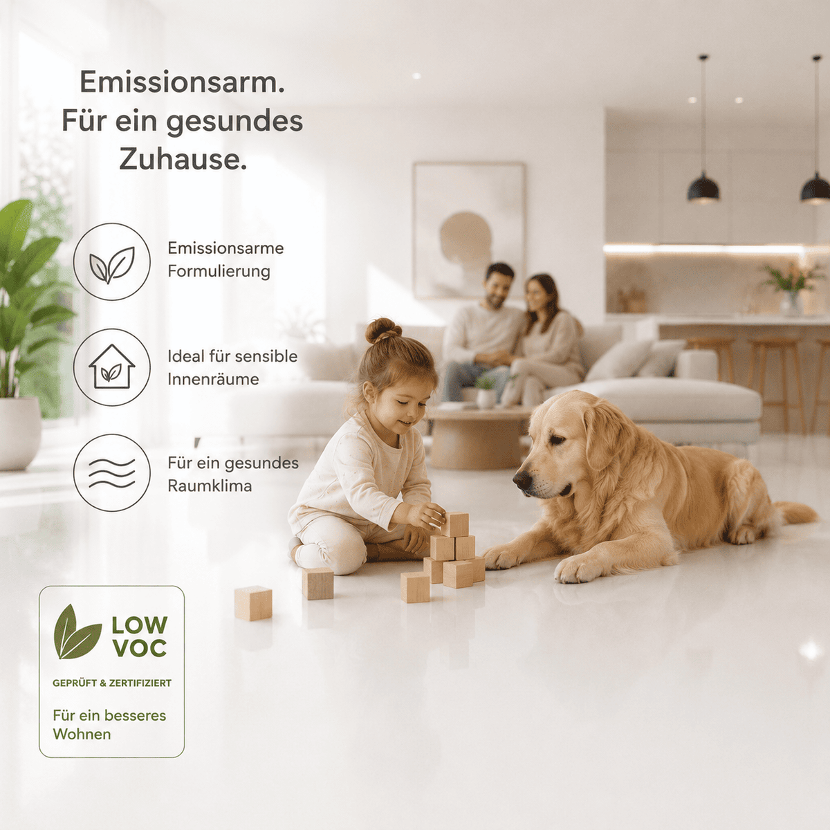 Serin Pure White Designboden in hellem Wohnraum mit spielendem Kind und Hund – emissionsarmer, fugenloser Bodenbelag für ein gesundes Raumklima.