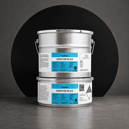 Silber, blauer Coating Eimer Serin Pure Schwarz mit einem schwarzen Kreis hinter dem Eimer