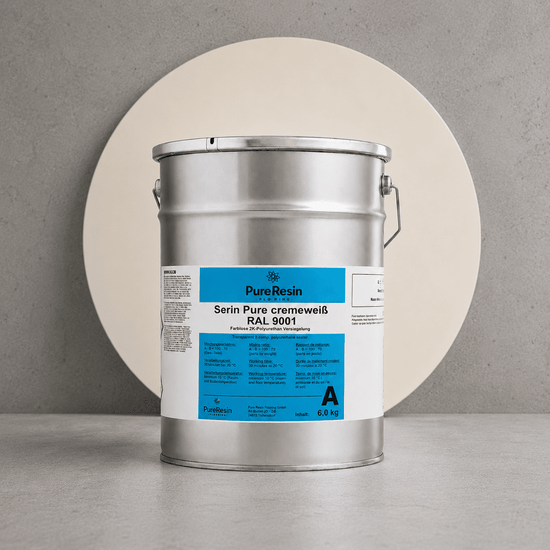 Serin Pure cremeweiß RAL 9001 PU-Beschichtung Komponente A im Metalleimer vor cremeweißem Hintergrund