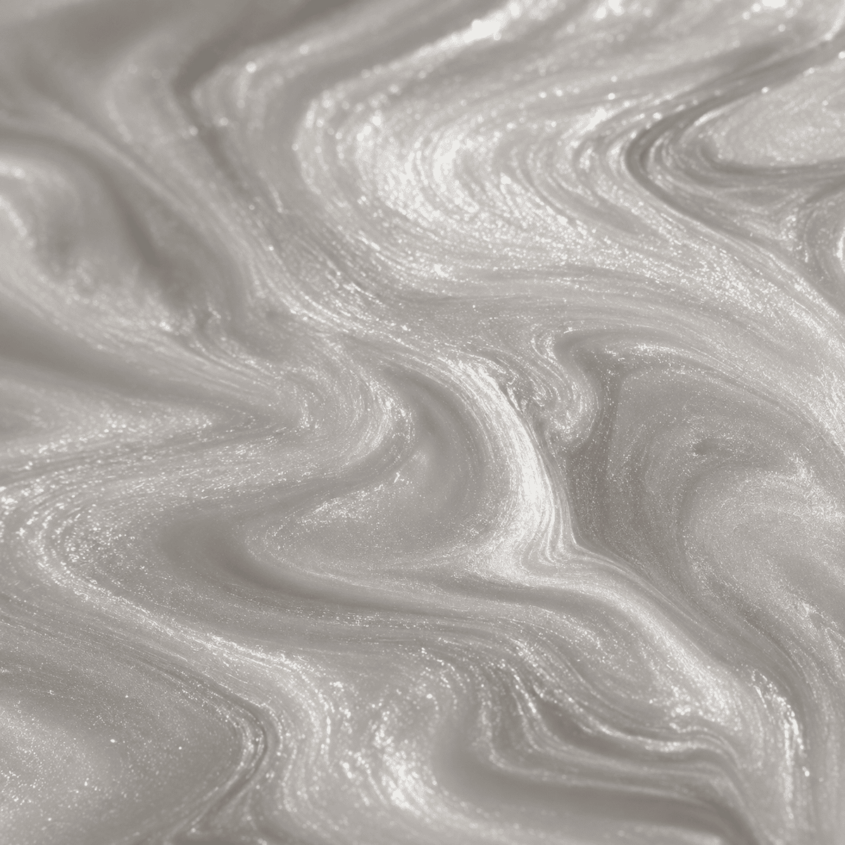 Silkweiße Metallic-Epoxidharz-Beschichtung mit glänzender Marmorstruktur