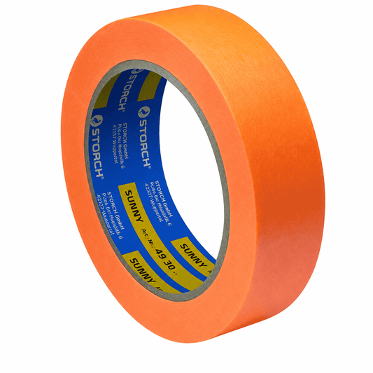 Orangene Klebeband Rolle zum Abkleben auf weißen Hintergrund