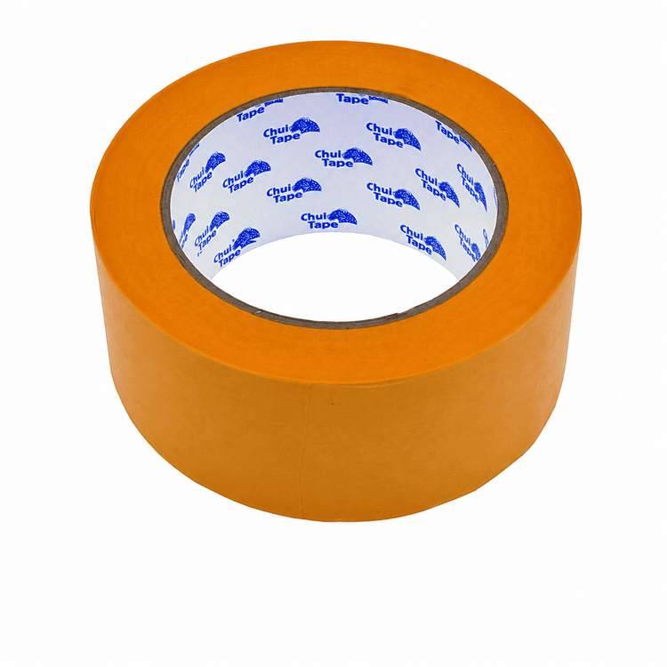 Oranges Washi-Abdeckband auf weißem Hintergrund für präzise Farbkanten und saubere Abklebearbeiten bei Beschichtungen.